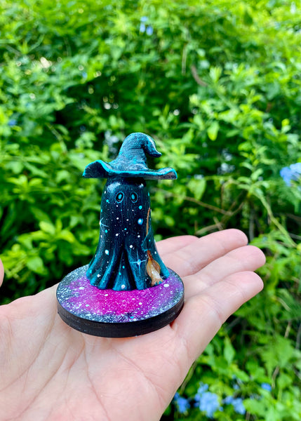 2.5” Cosmic Ghostie Friend comes with magic portal #4