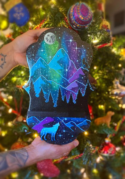 Cosmic treasure shelf (crystals not included)