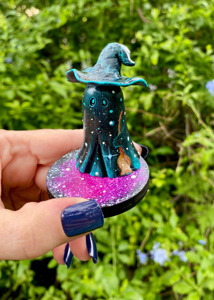 2.5” Cosmic Ghostie Friend comes with magic portal #4